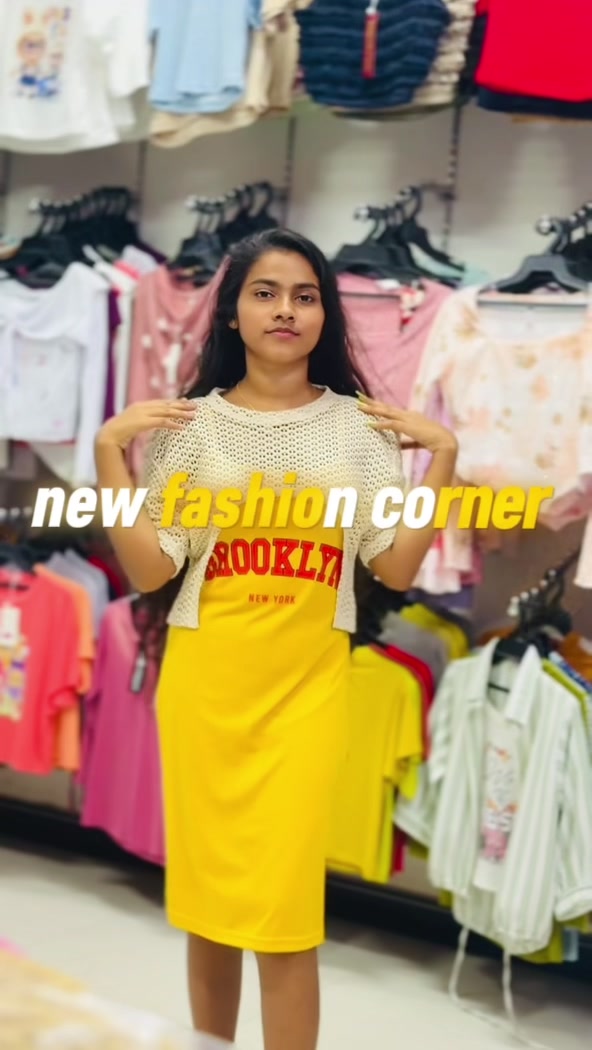 @• New Fashion Corner