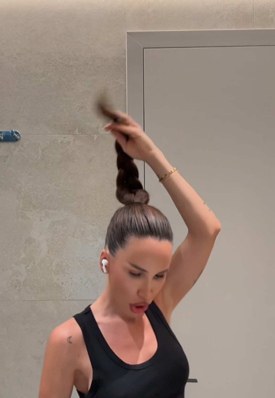 @NIKOLIJA