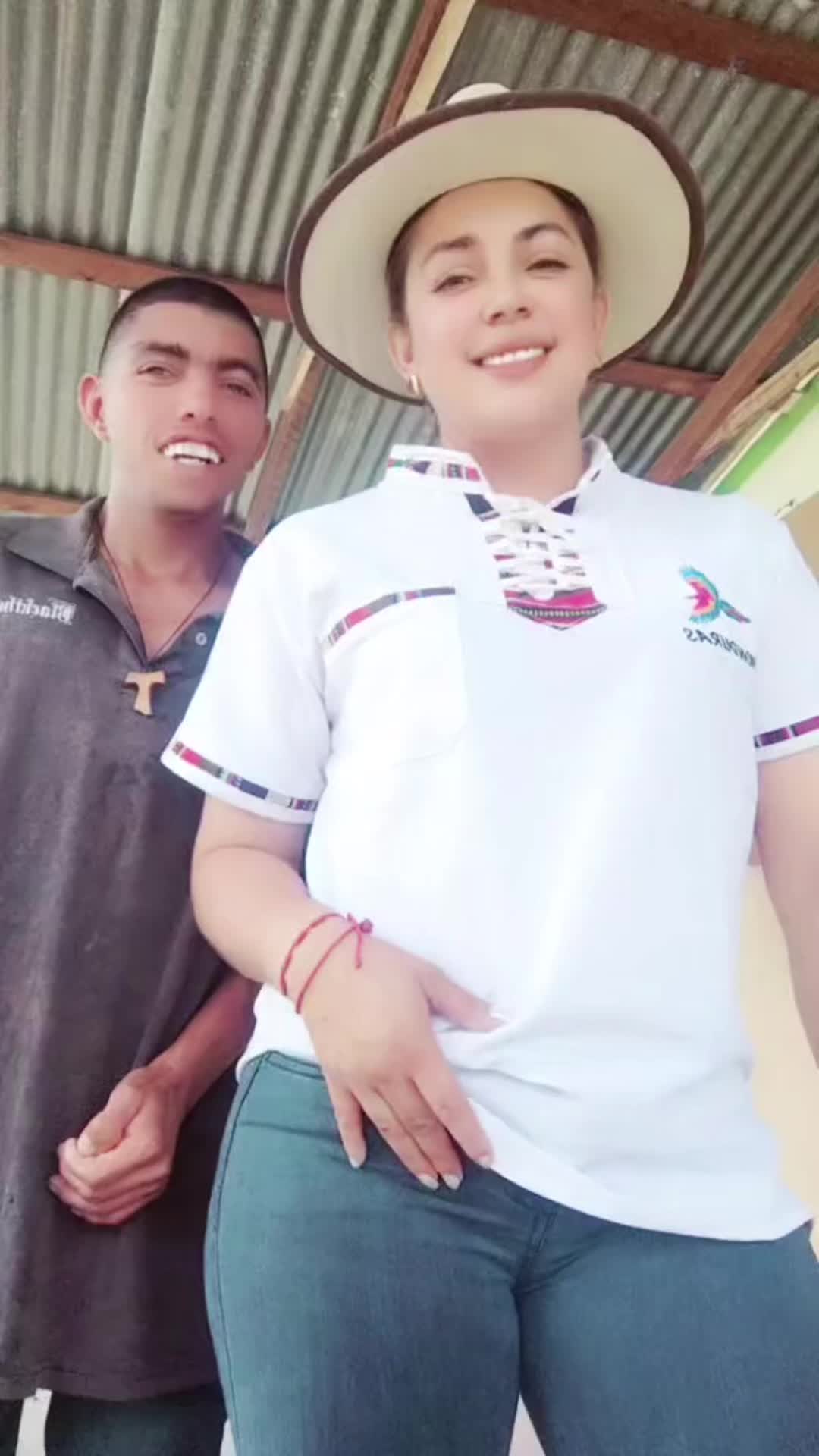 @Laprofe504