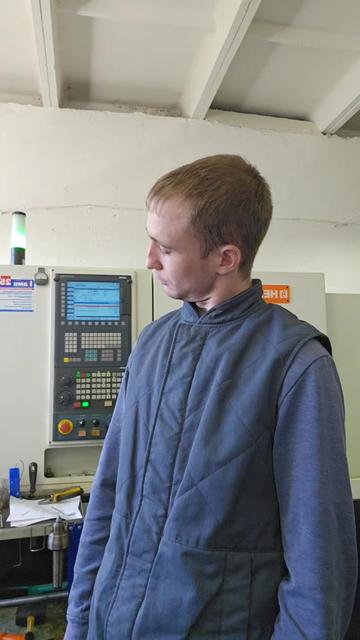 @CNC machine OPERATOR