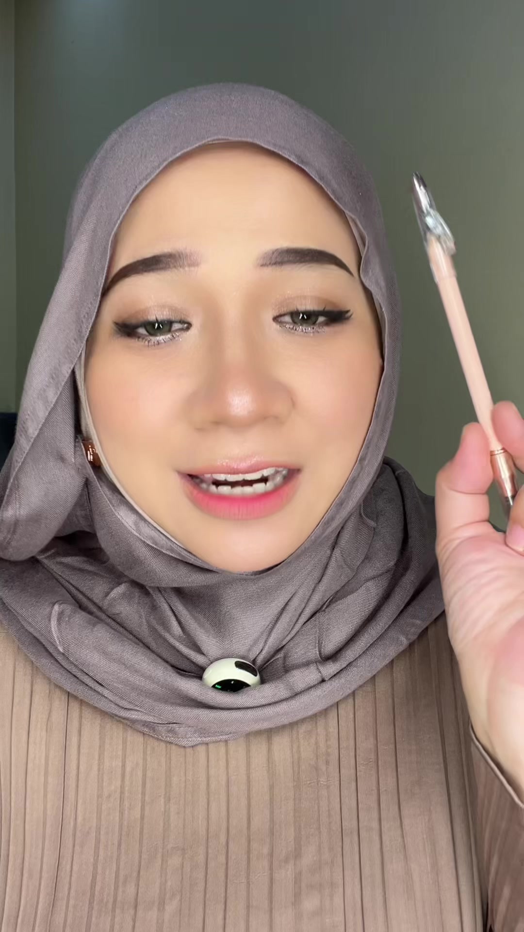@Anis Yunia Akbar (AYA)