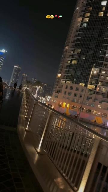 @F>7🌸🤹🇦🇪