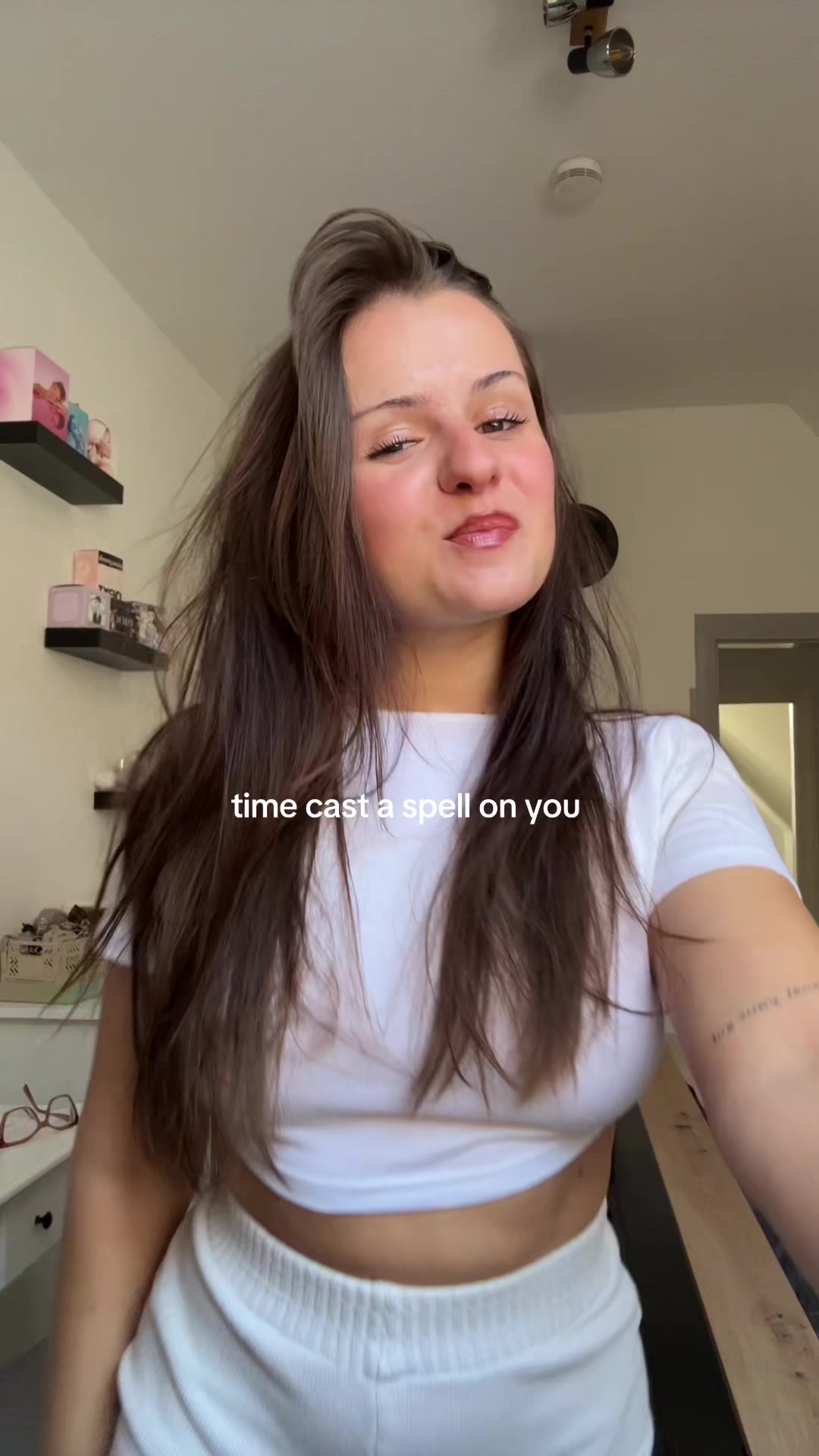 @Sabrina
