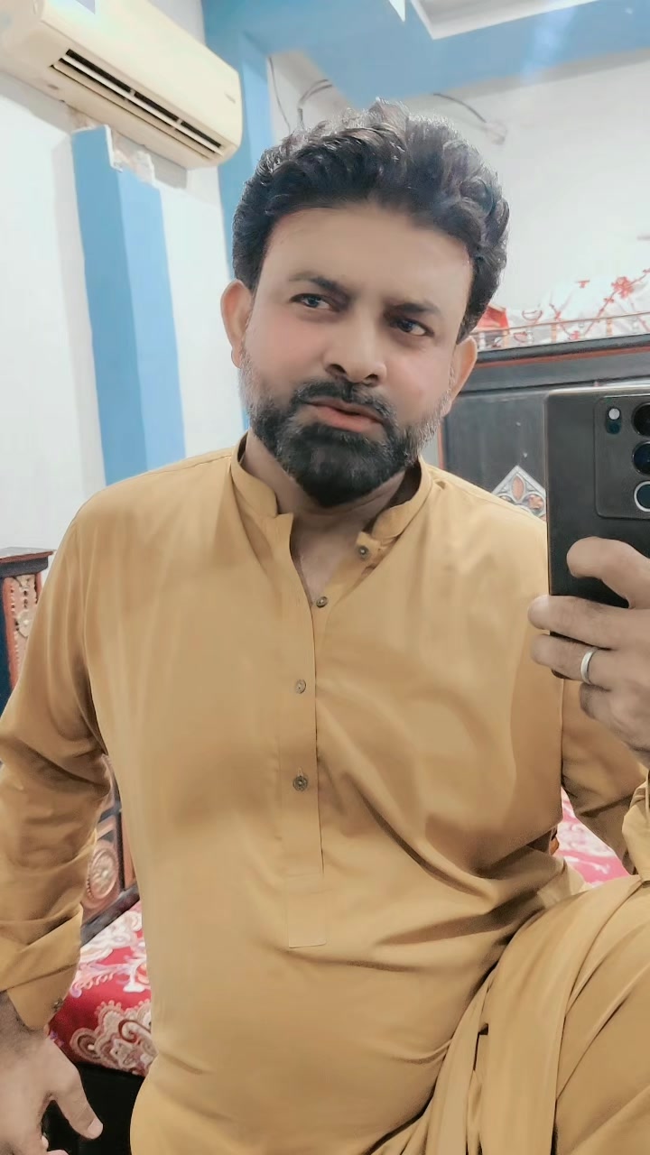 @IRFAN ALI 👑