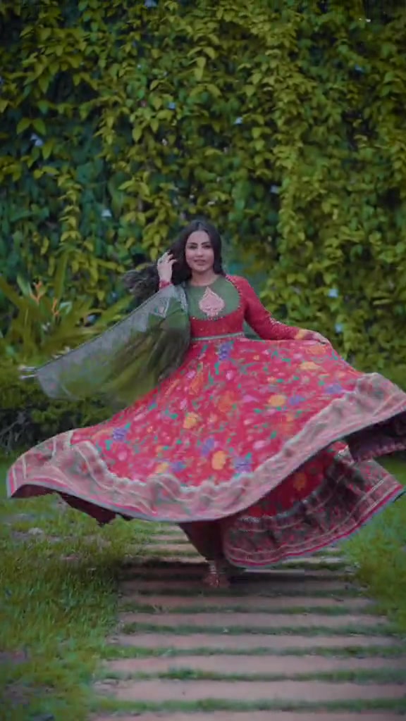 @Hina Khan 💎
