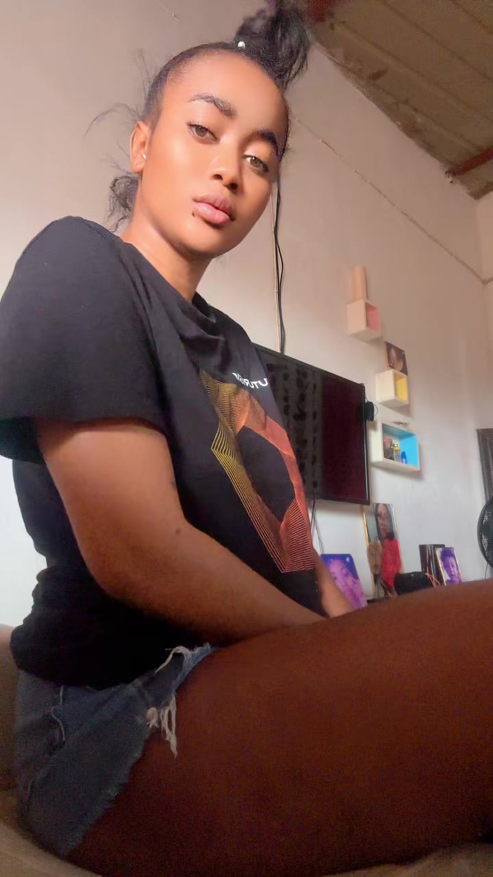 @Jane🥀✨