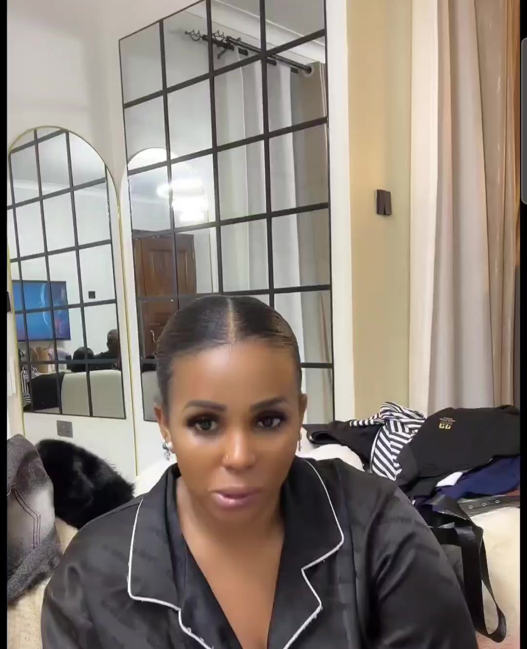 @THROWBACKS & TRENDING NEWS UG