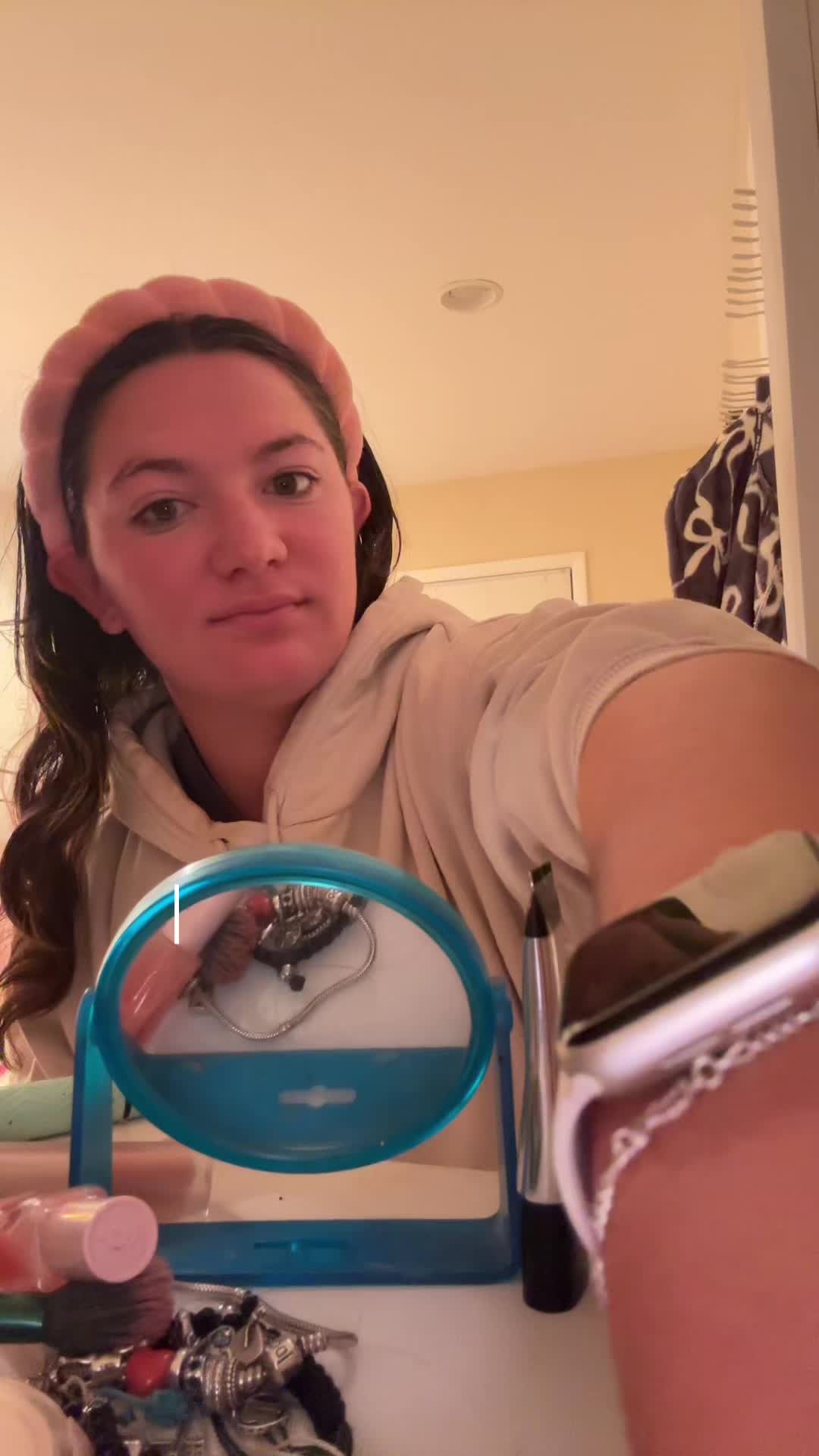 @Sarah valinski
