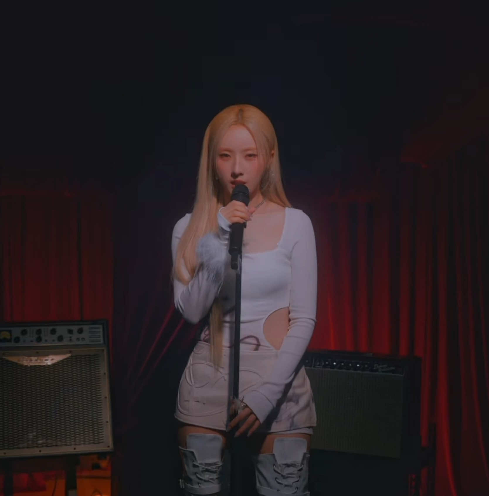 @K-pop Glitchcore
