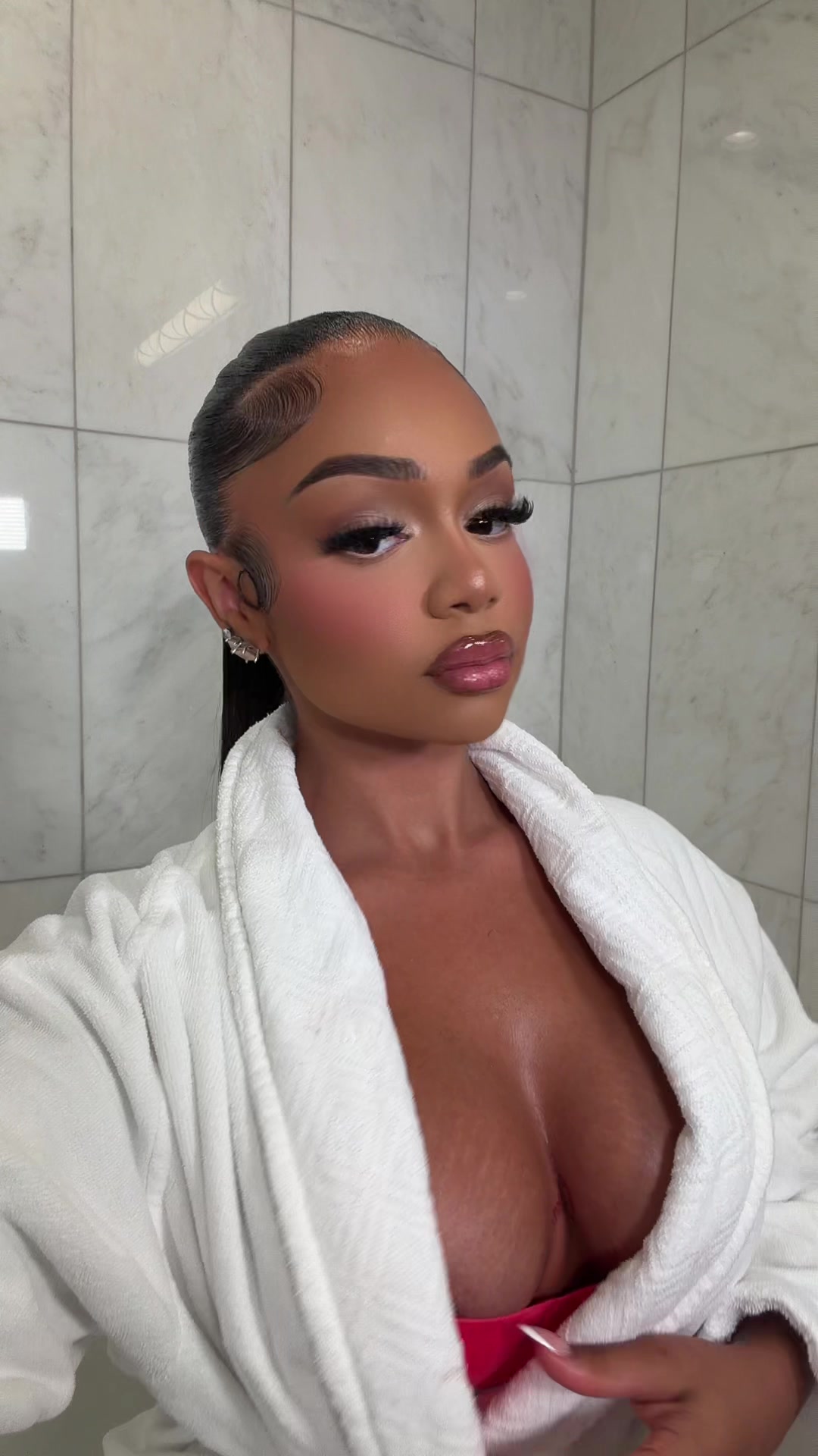 @Lala