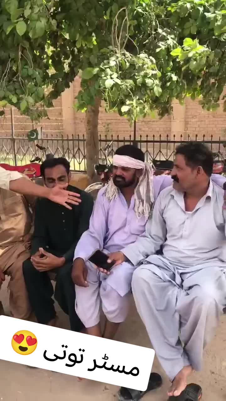 @UK🇦🇨