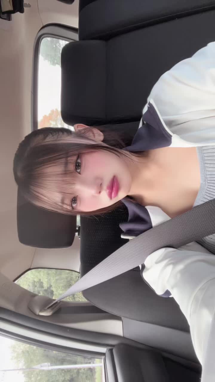 @Riona