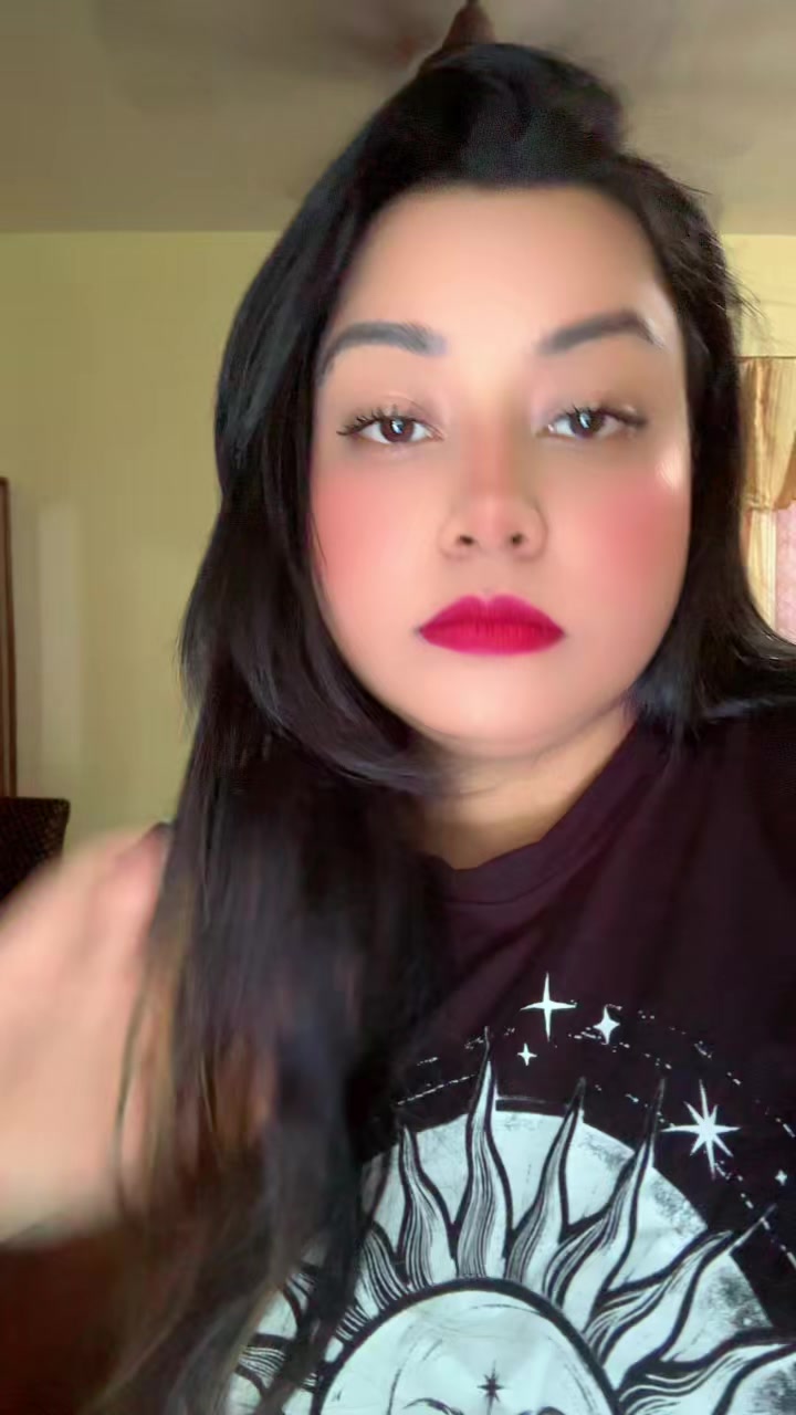 @Anjuuu👑