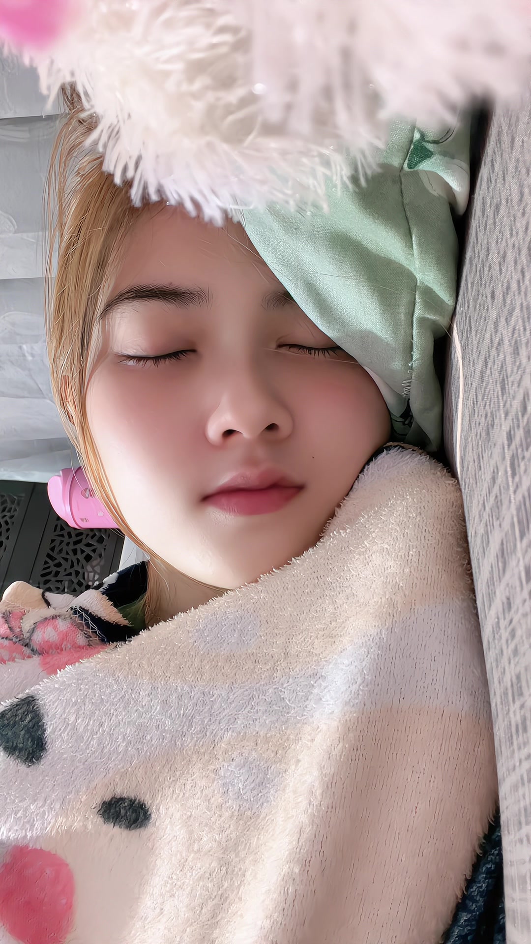 @𝘿𝘼𝙍𝘼💫
