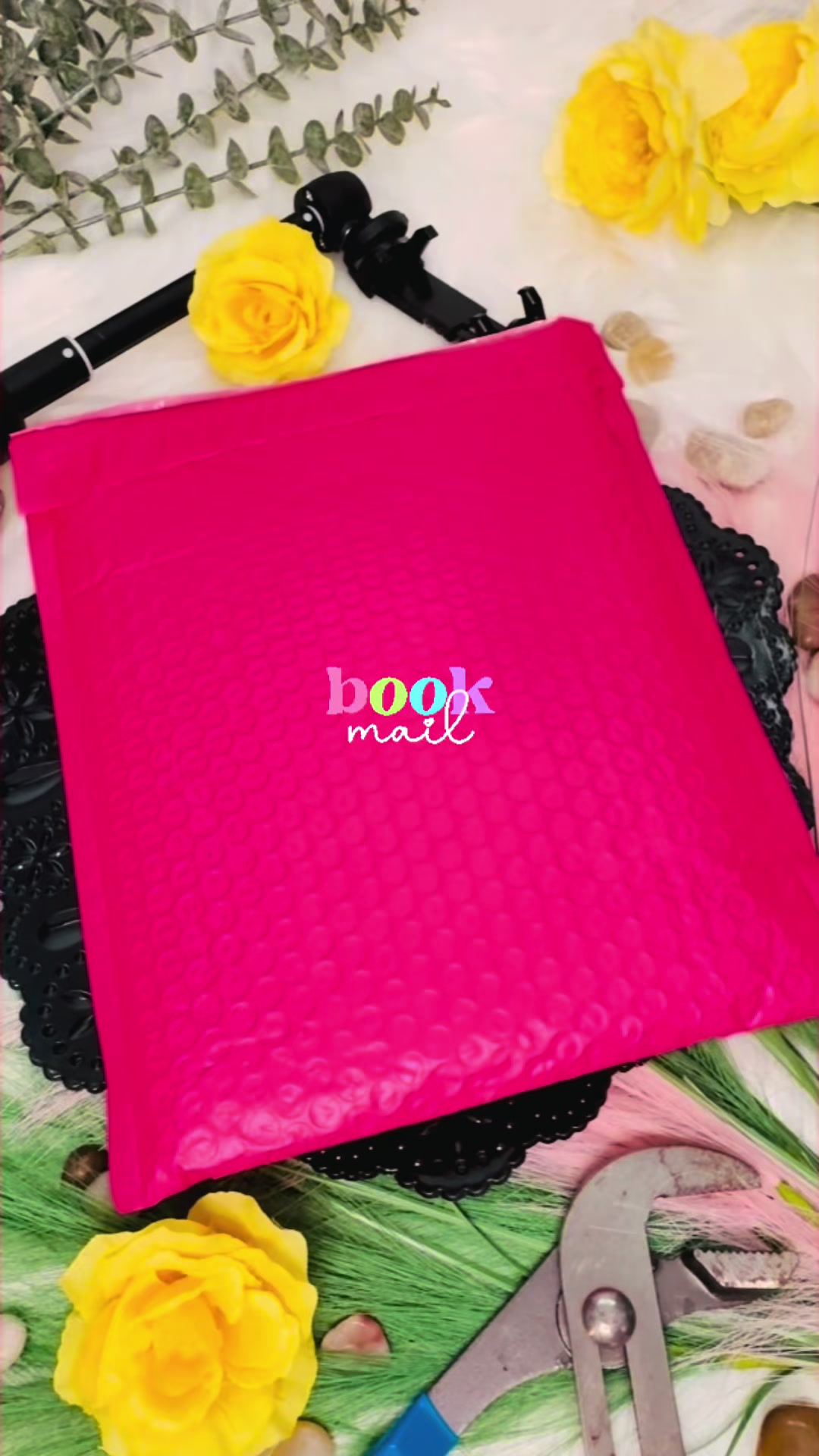 @MissPetiteBrunetteBookBlog