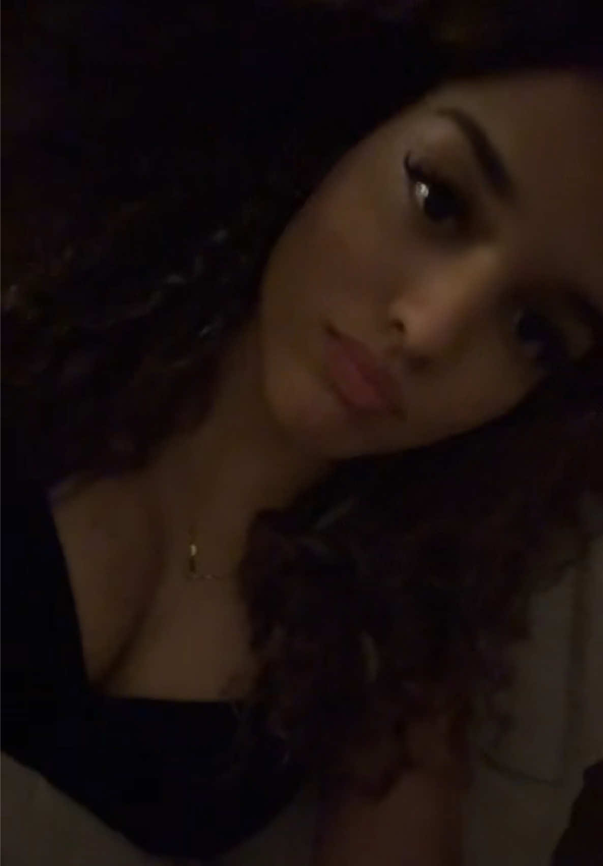 @Desireeeeeeeeeee3