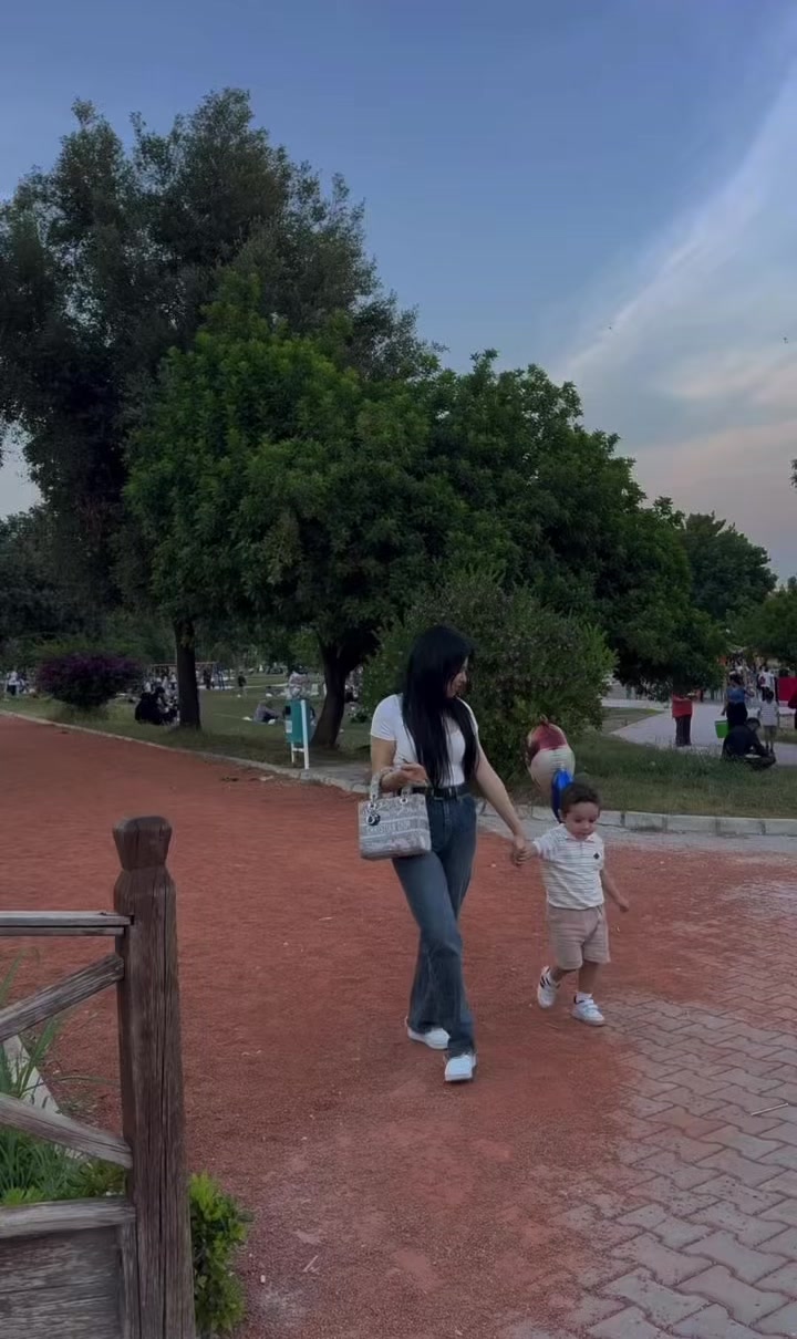 @𝓐𝓬̧𝓮𝓵𝔂𝓪