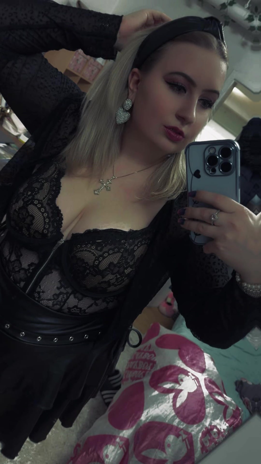 @Carushia