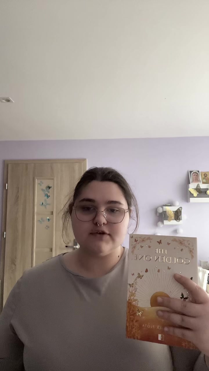 @Bookwithwera🦋📚