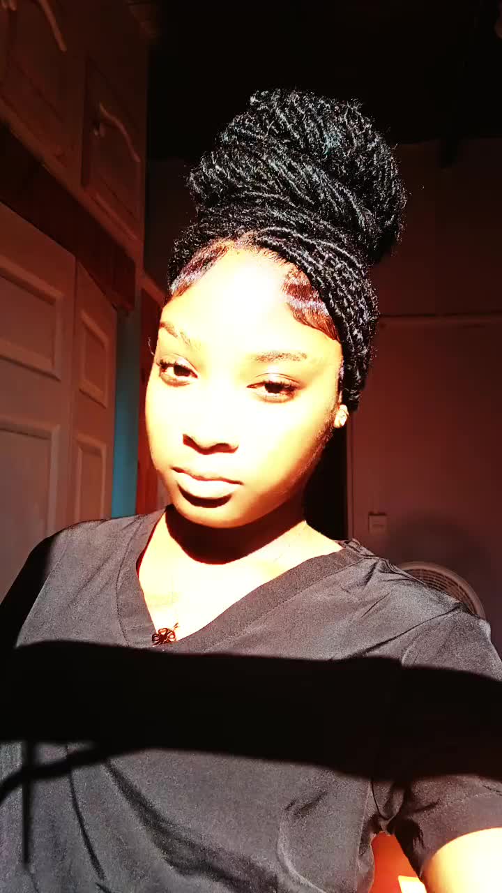 @𝓑𝓤𝓑𝓑𝓛𝓔𝓢🎀