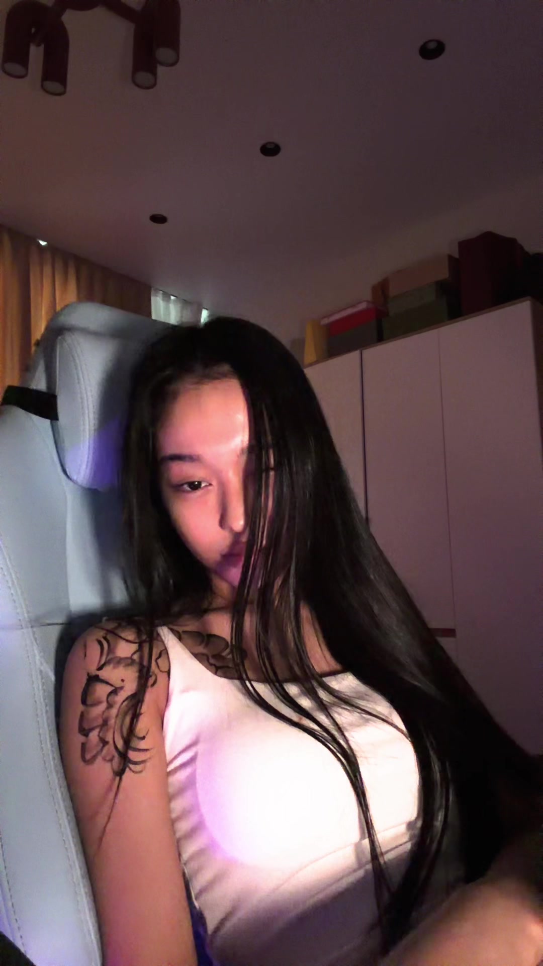 @ɓ a x o n