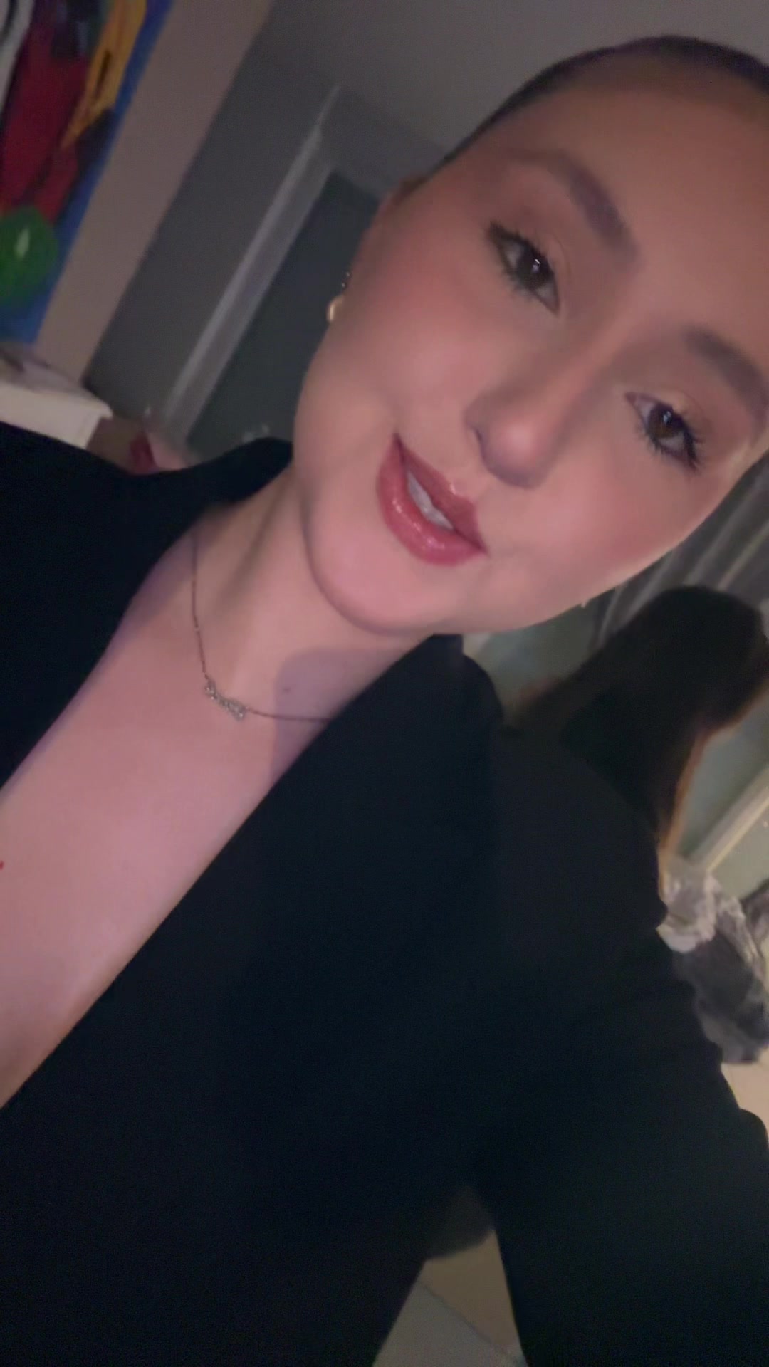 @👅