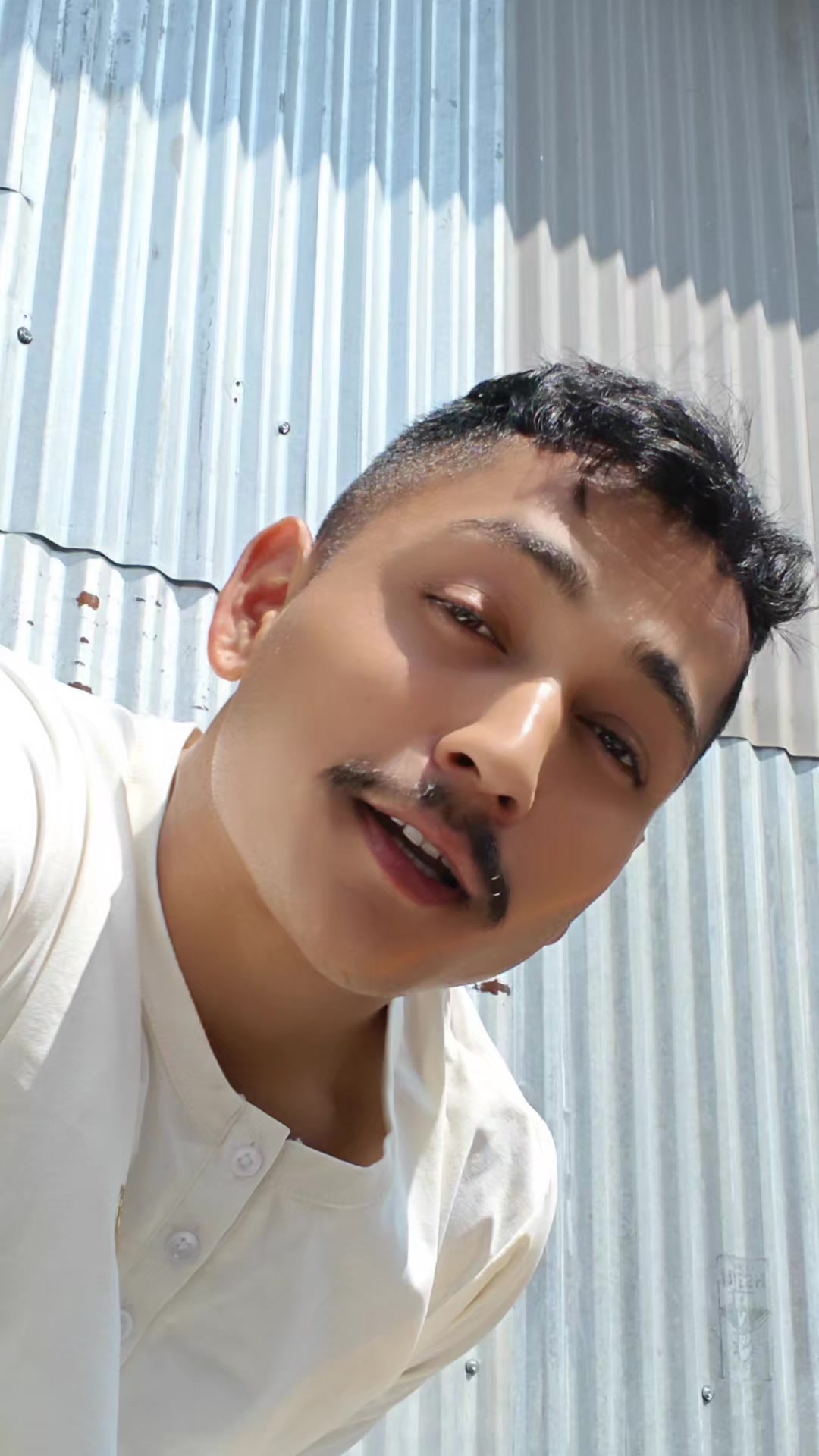 @B2🇳🇵