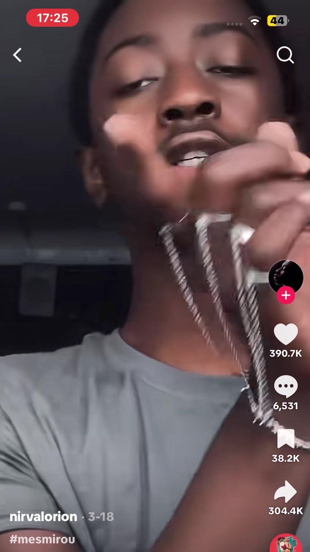 @d1zzyjay_