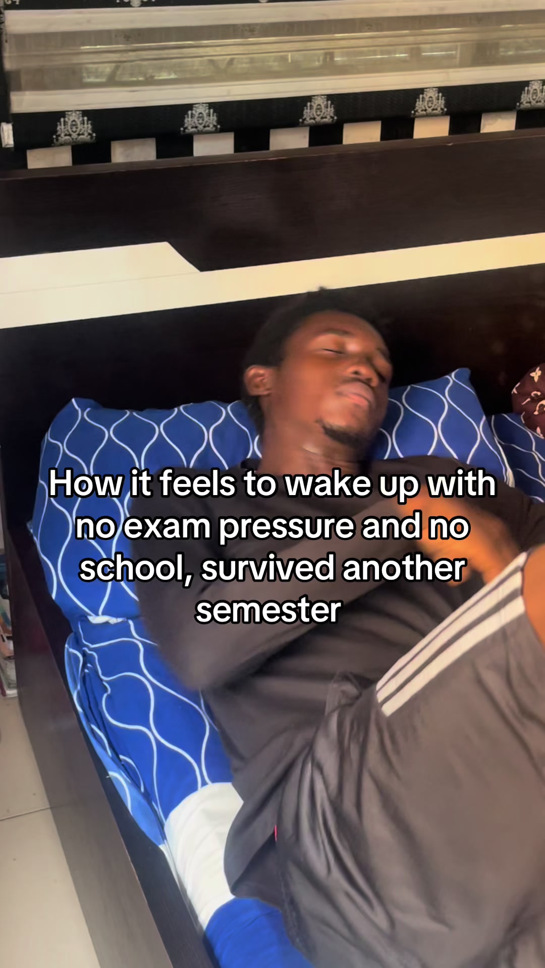 @Seyi🕷️