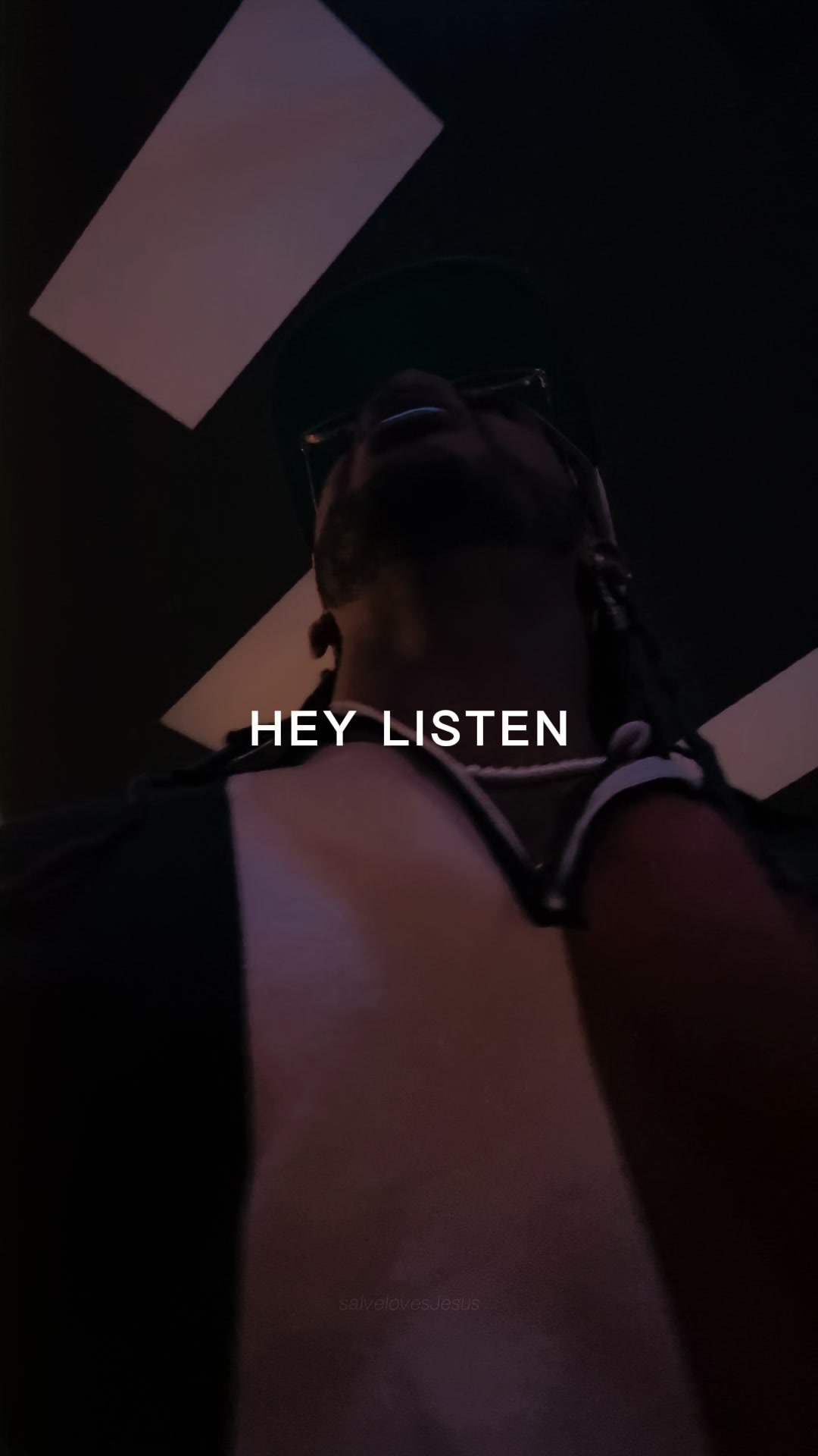 @L3viticuss
