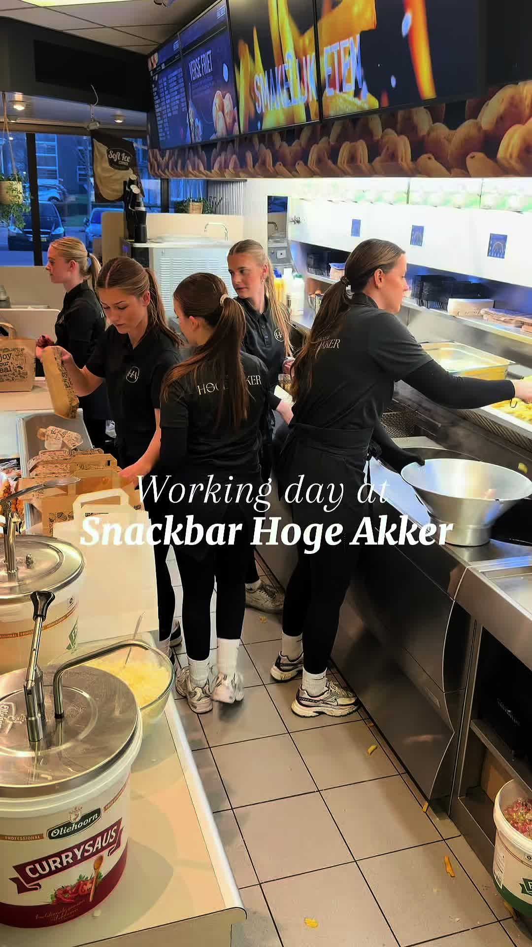 @Snackbar Hoge Akker