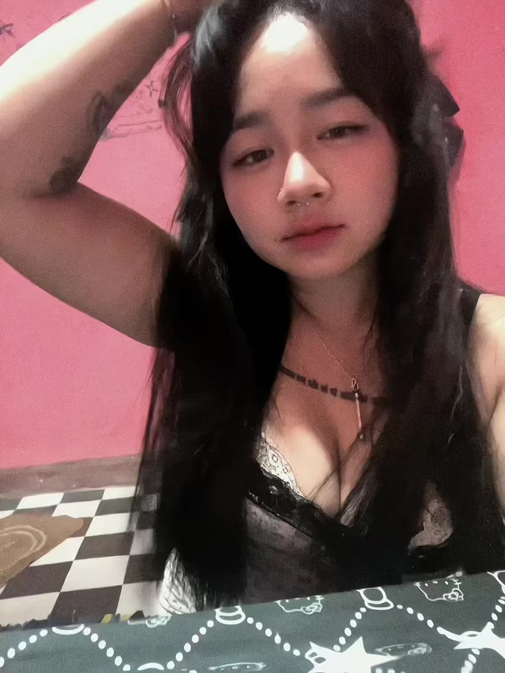 @เบนซ์ ฯ.💜🕸️🧿