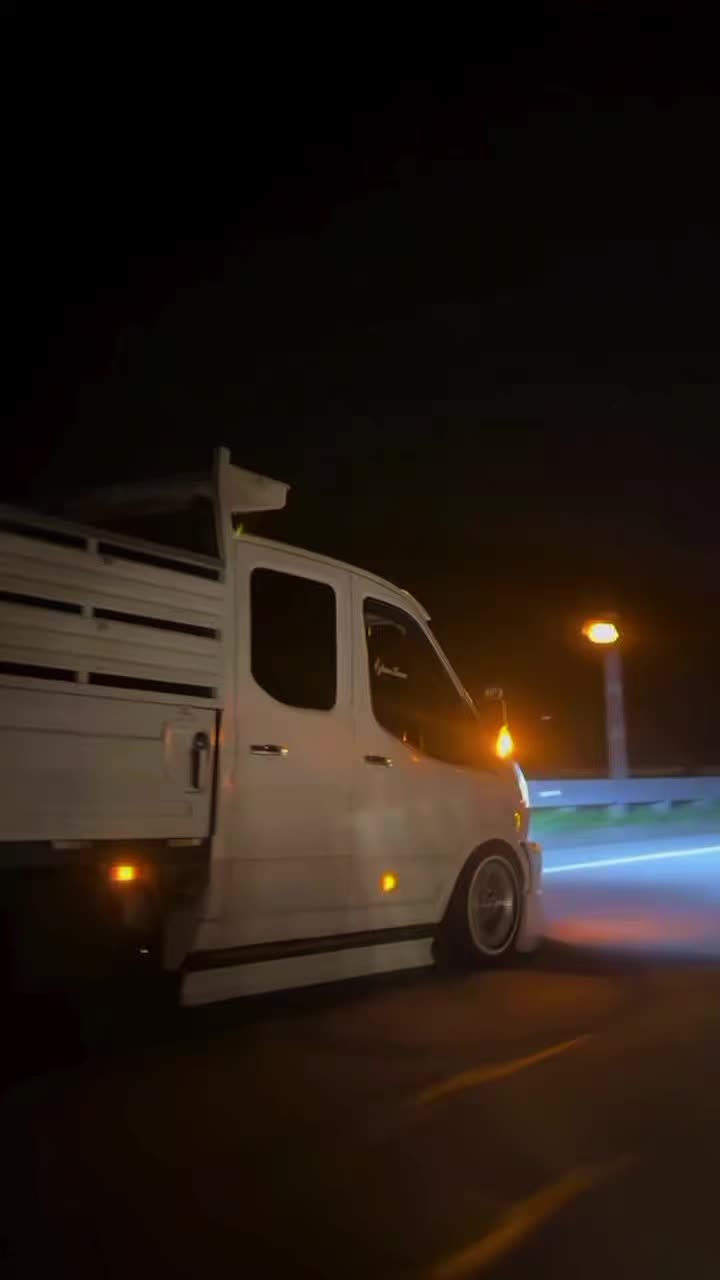 @28aan605