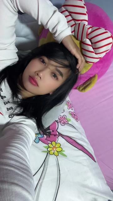 @putri_asadi_96🖤🧿🕊️