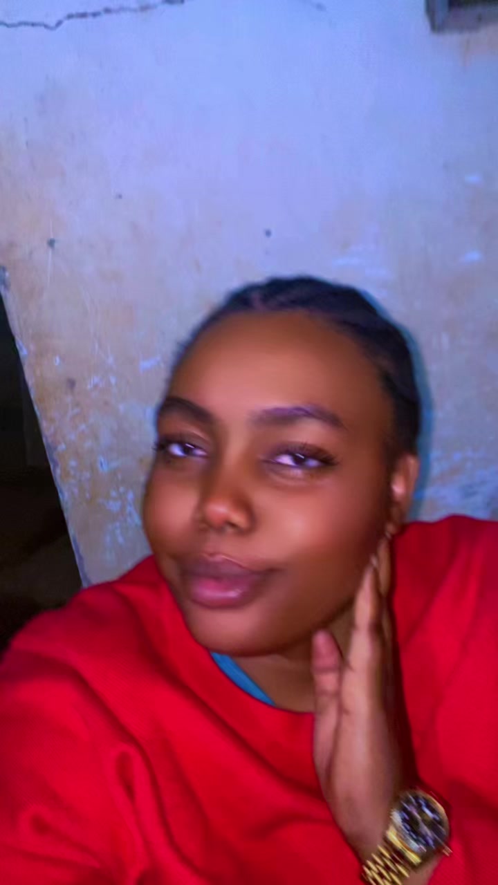 @Aiem Nee🦋🦋