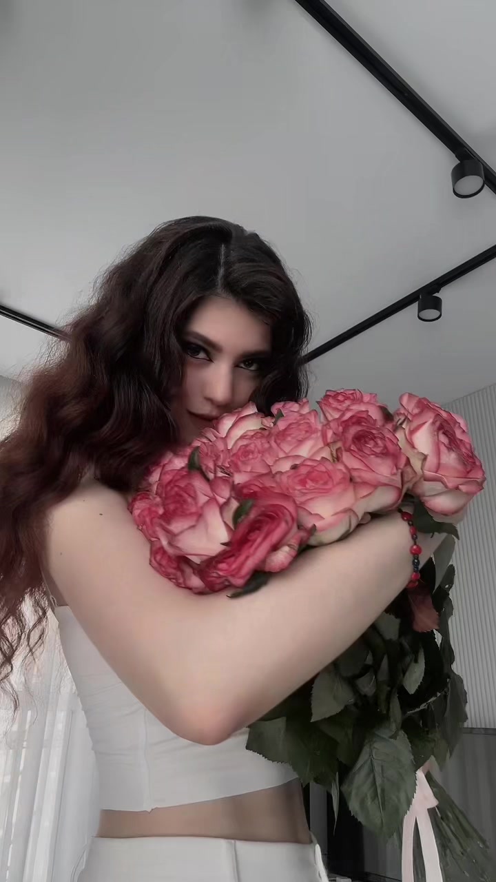 @Tory🖤🥀