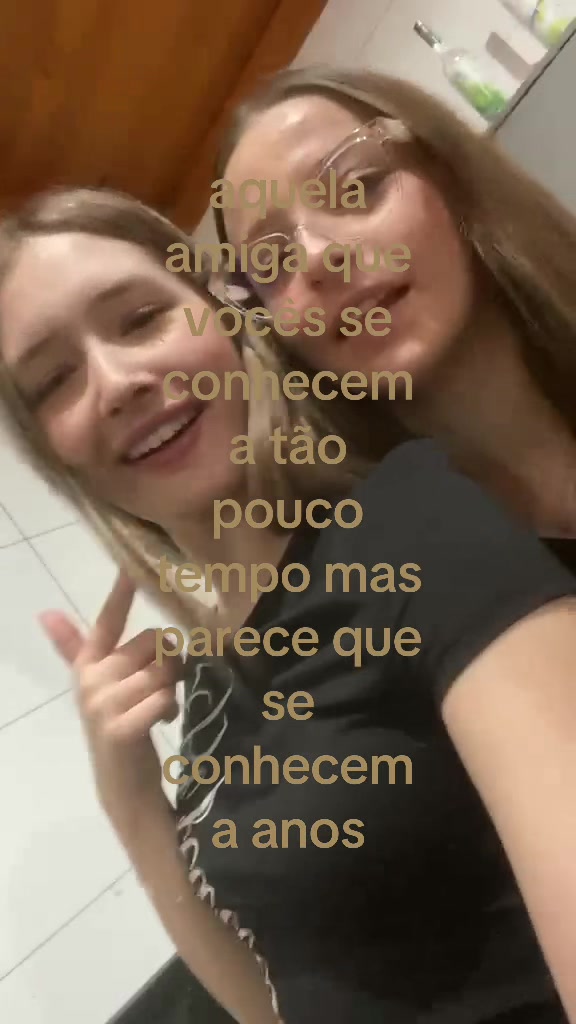 @lauraa