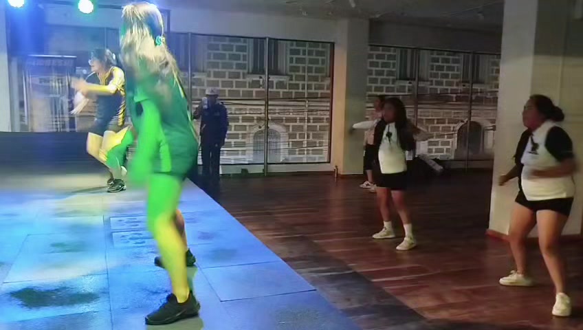 @STARS CRAZY