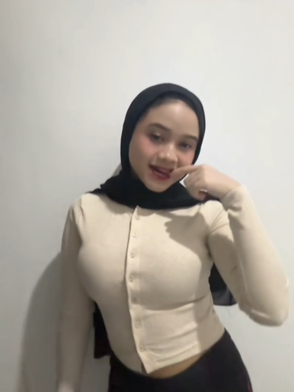 @AwwmantapExc2