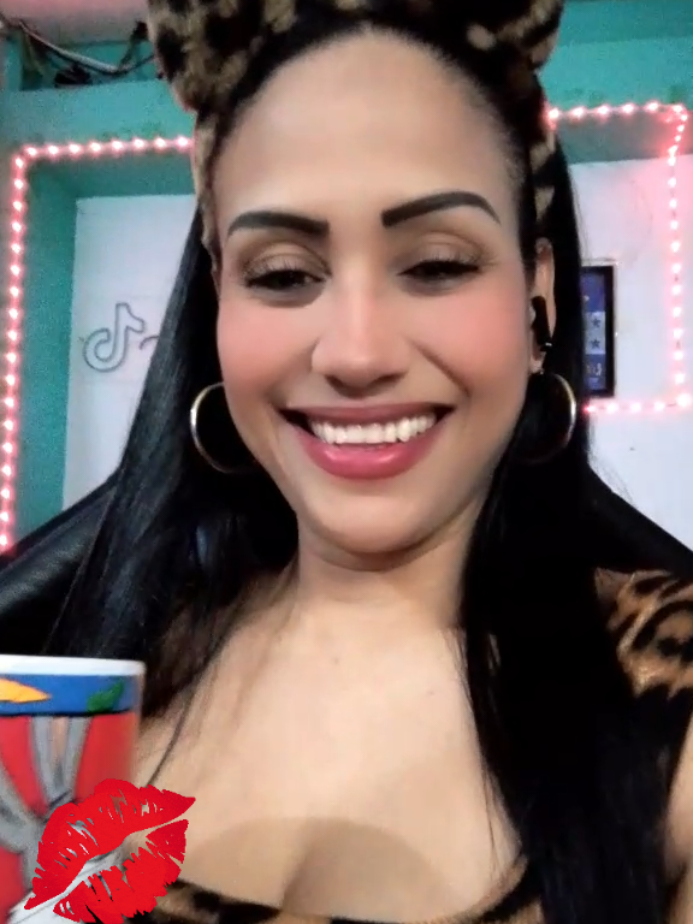 @La Jefa Ana 👑🐼🫅❤️🐺