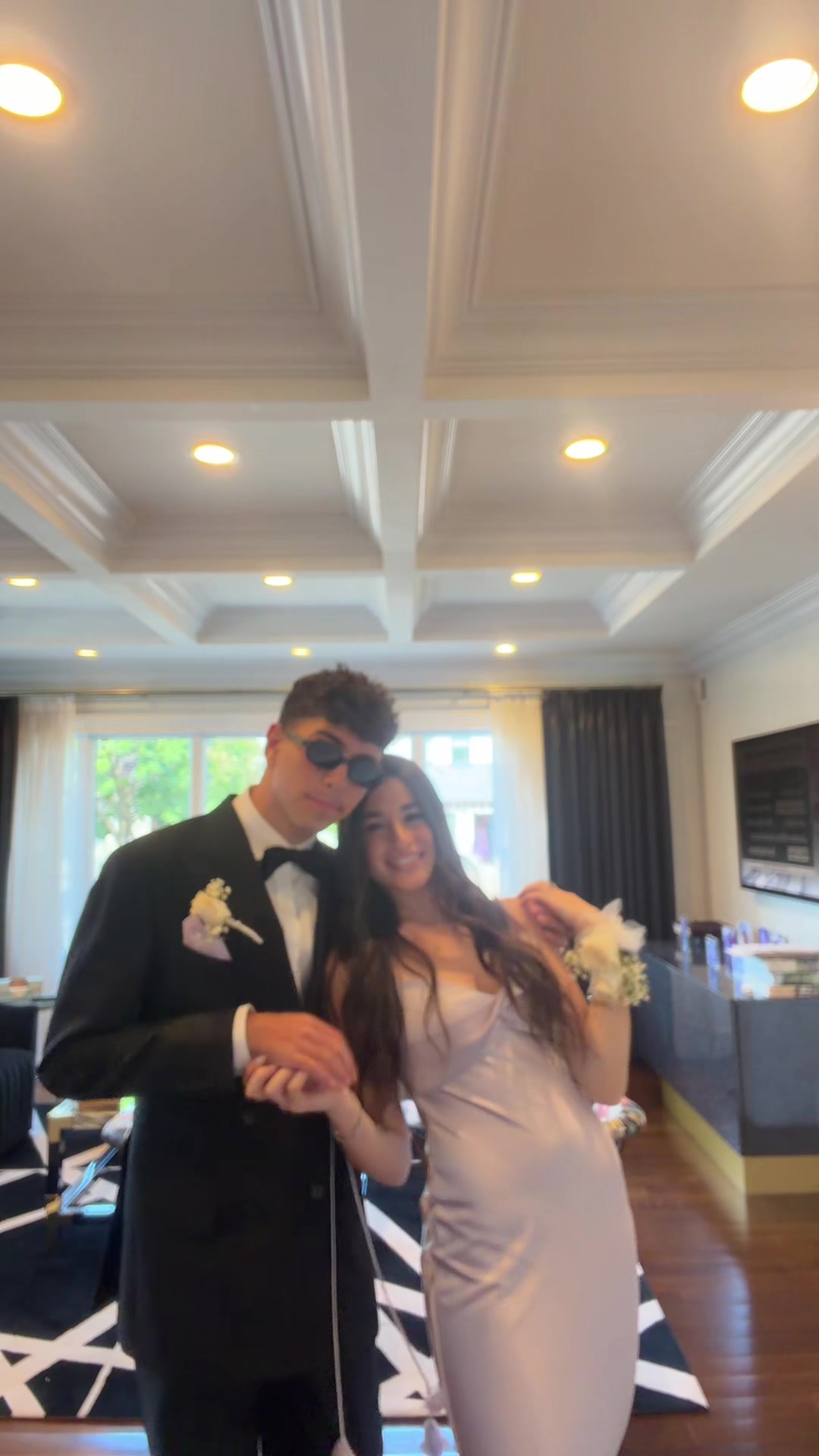 @Ilanaananananan