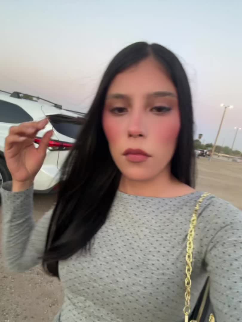 @Adriana💋