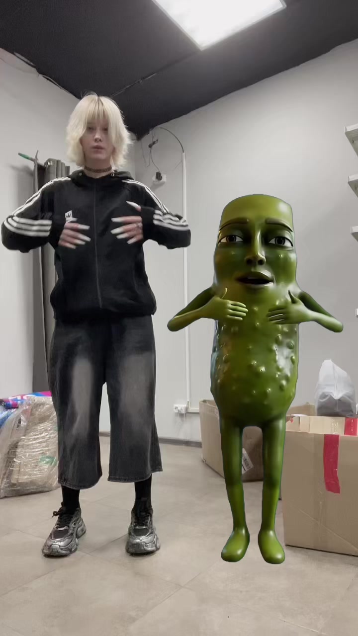 @StrawberryPunch