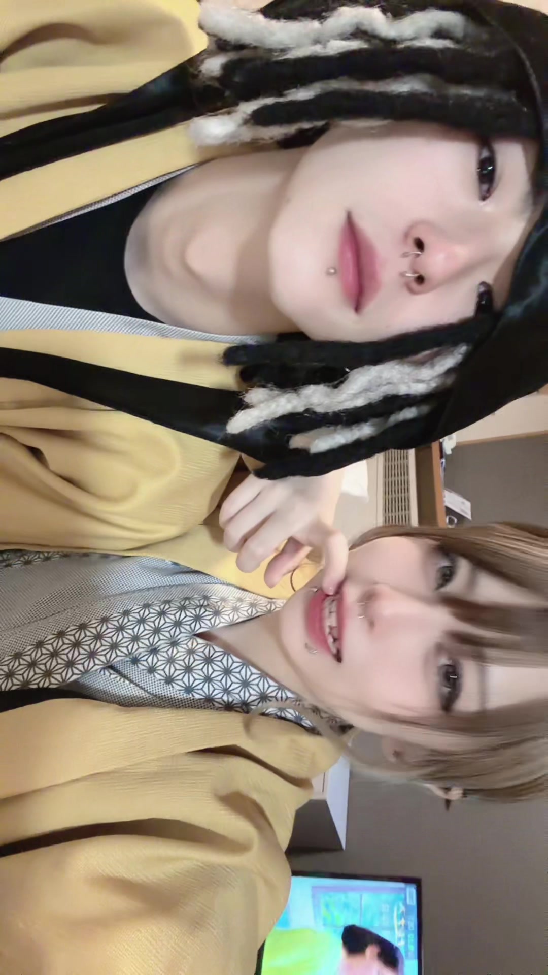 @ウル☦︎︎