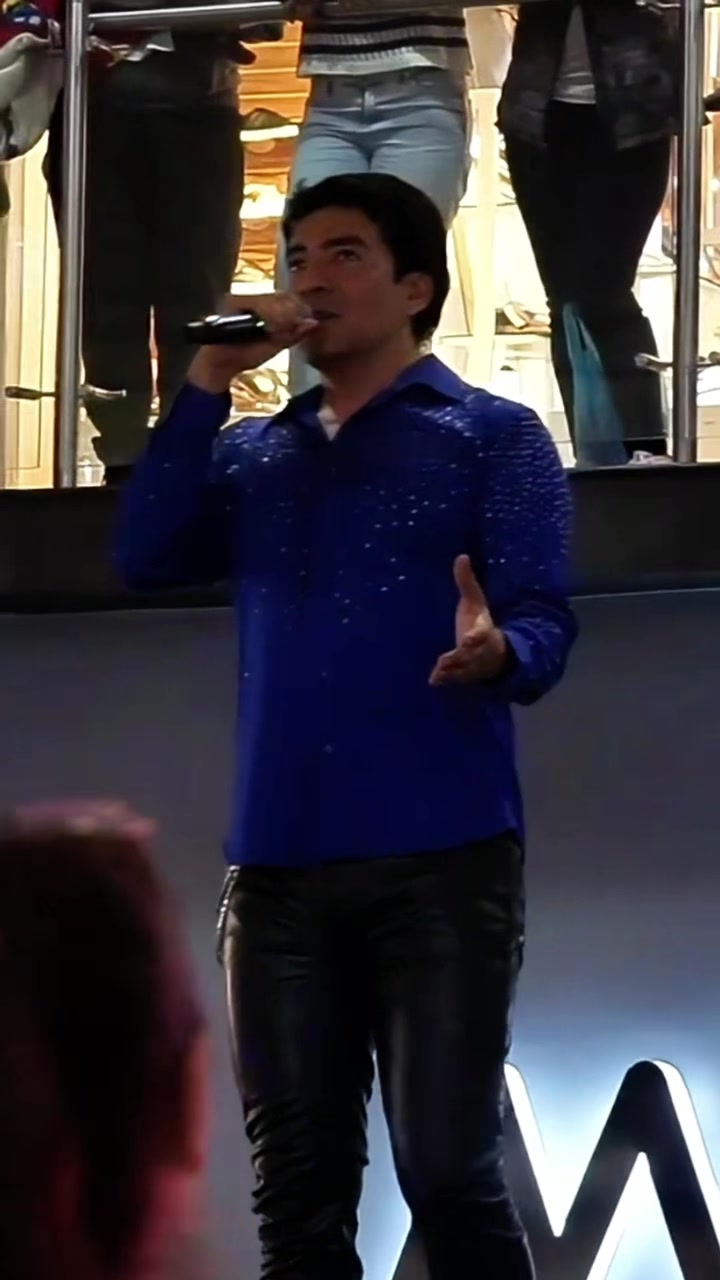 @Julian Andres Tributo Chayanne