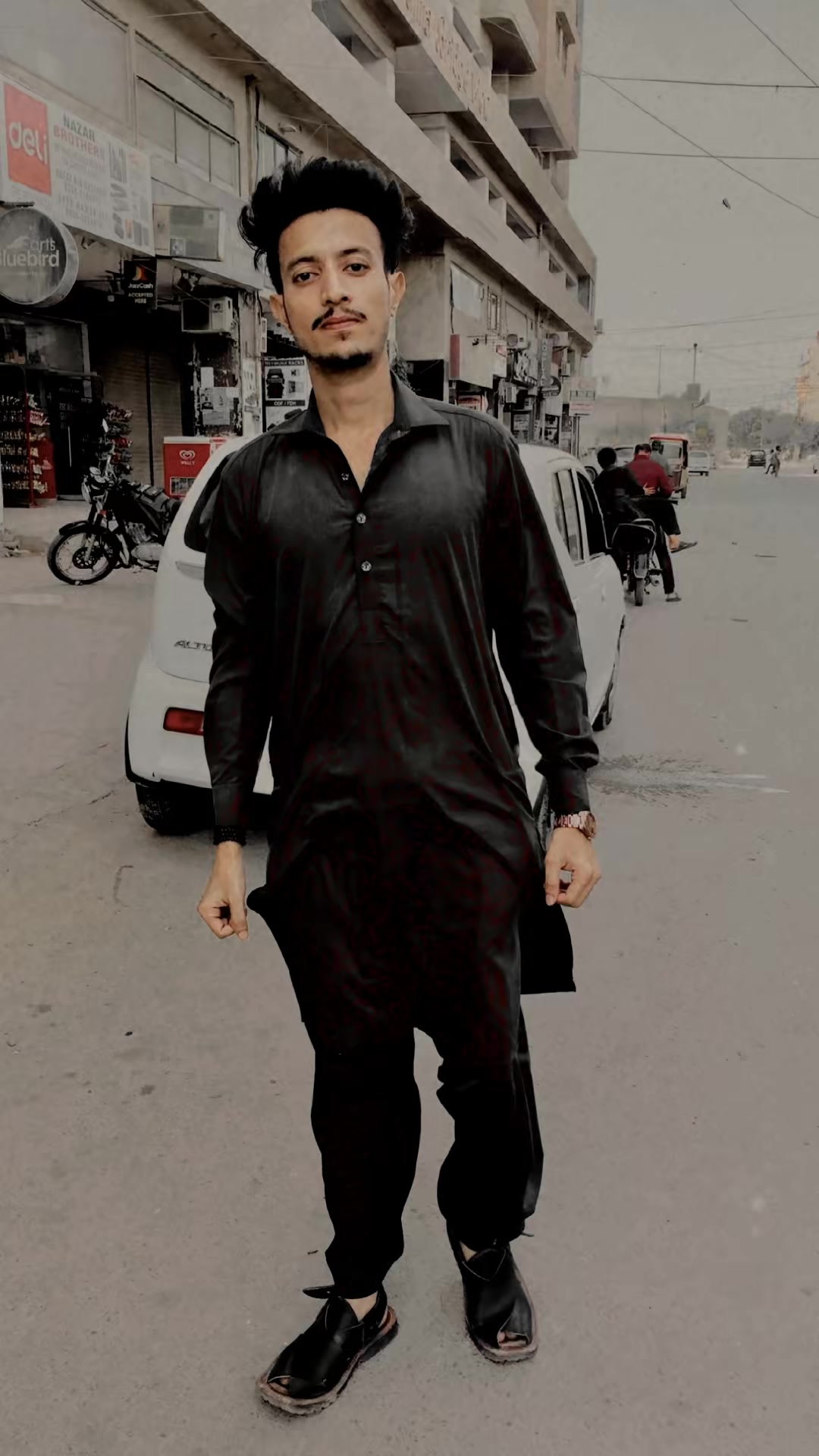 @Handsome_Larka786
