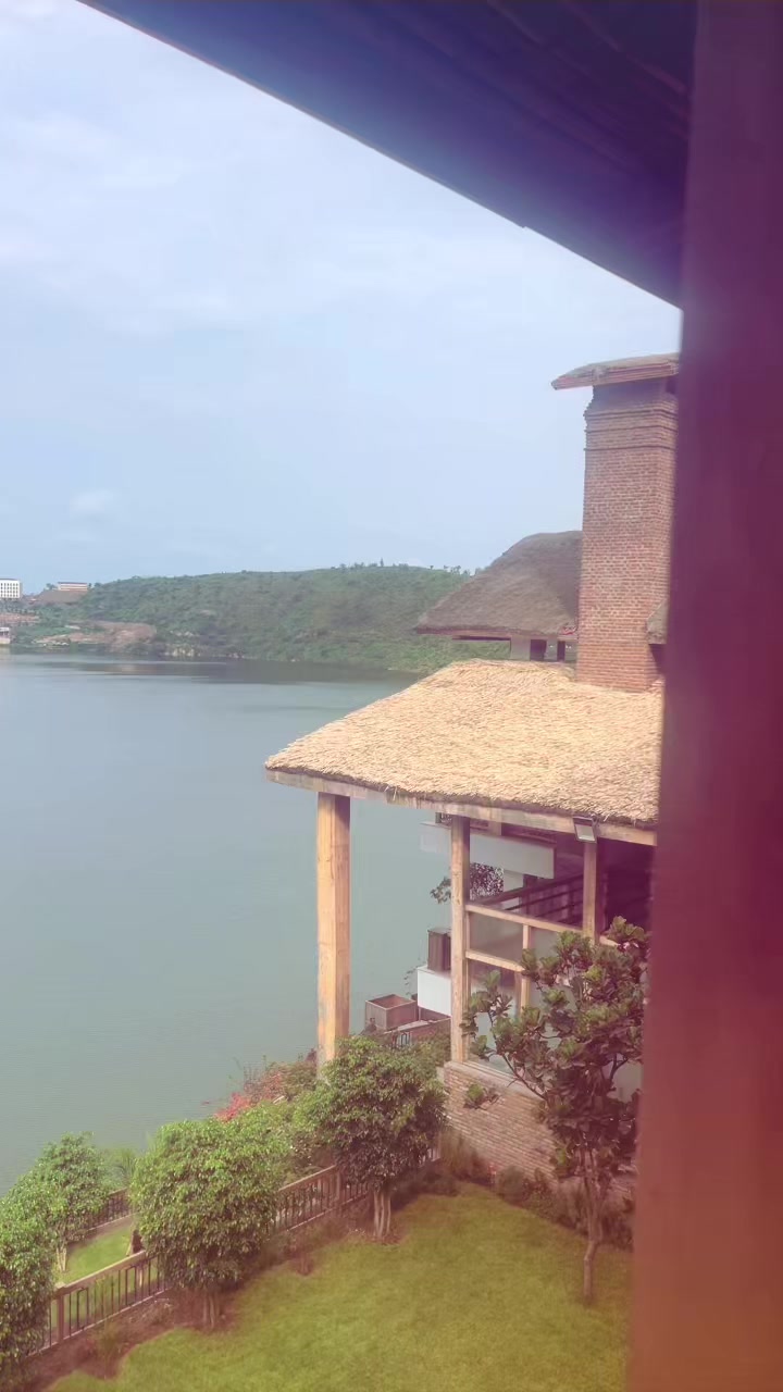 @ቃ.ሊ.ና.ዊ.ት🦋