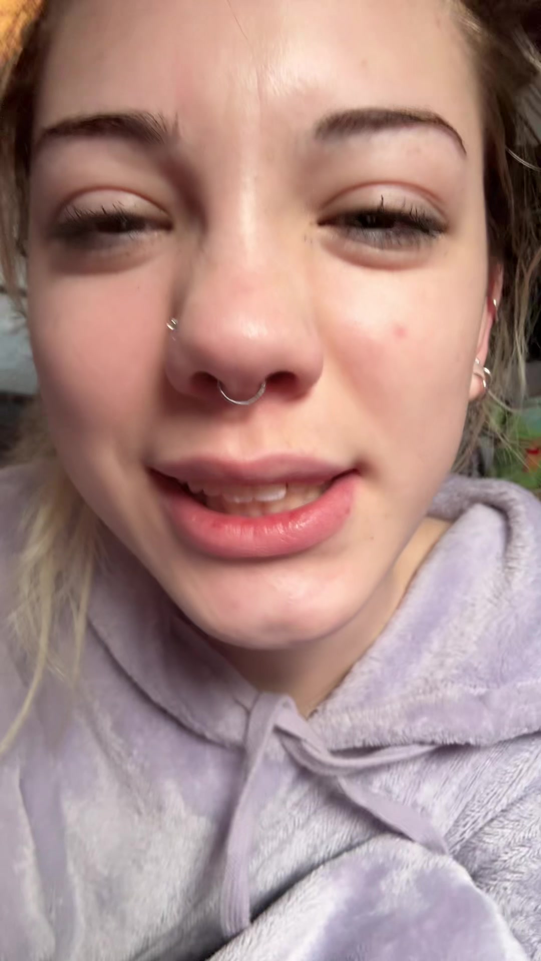 @d:mira$lynn:b