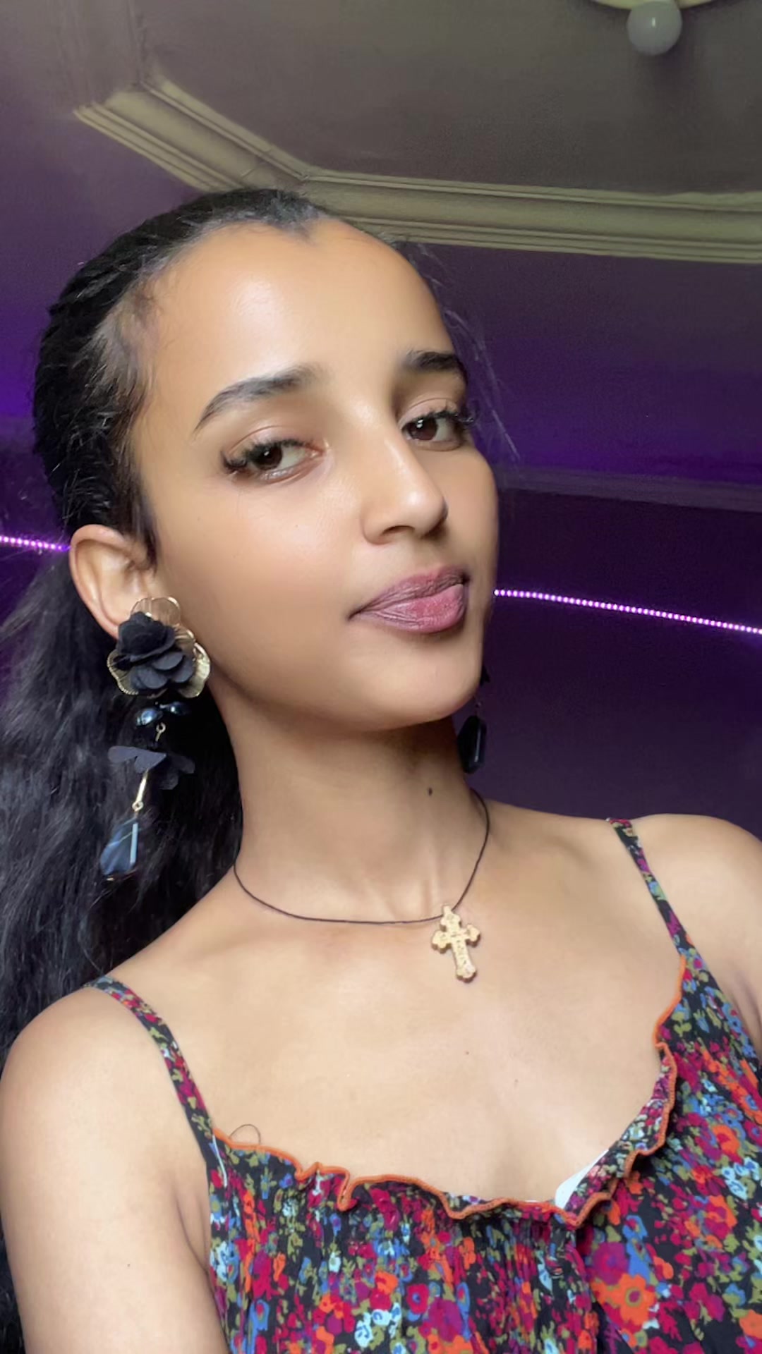 @ሜሮን🌟