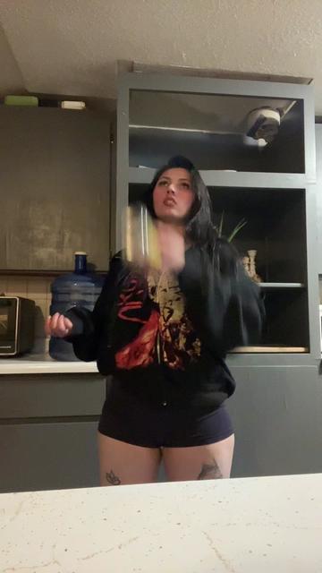 @ladybreaddealer